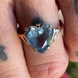 10k Yellow Gold Heart Aquamarine Color Ring size 4.25